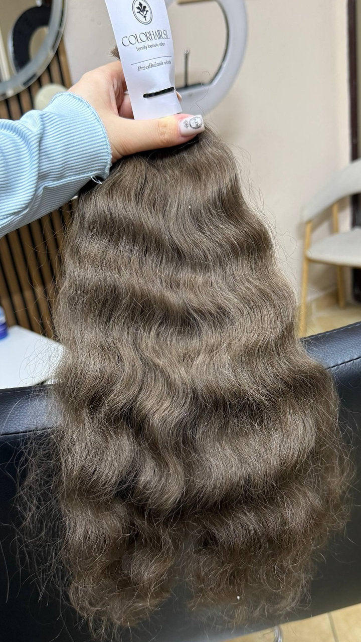 40 cm (16 inch) premium raw Slavic wavy hair extension, cold-bleached black color, single donor