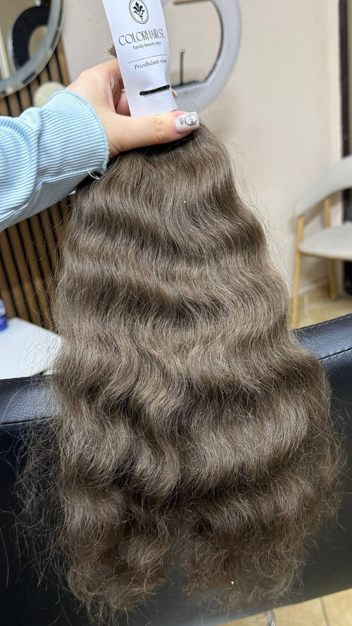 40 cm (16 inch) premium raw Slavic wavy hair extension, cold-bleached black color, single donor