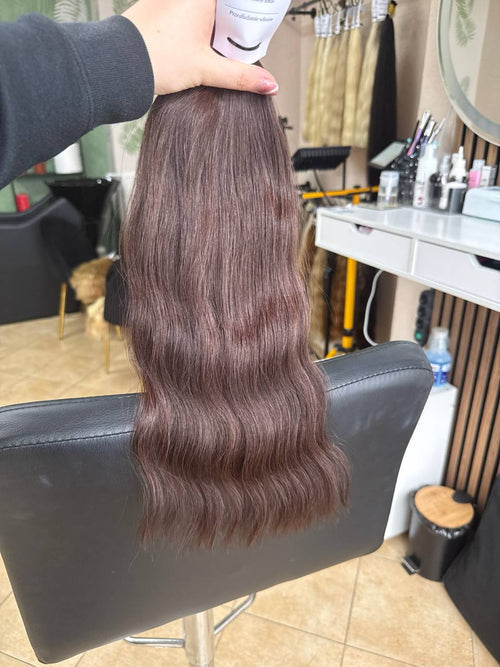 45 cm (18 inch) premium raw Slavic wavy hair extension, cold-bleached brown color, single donor